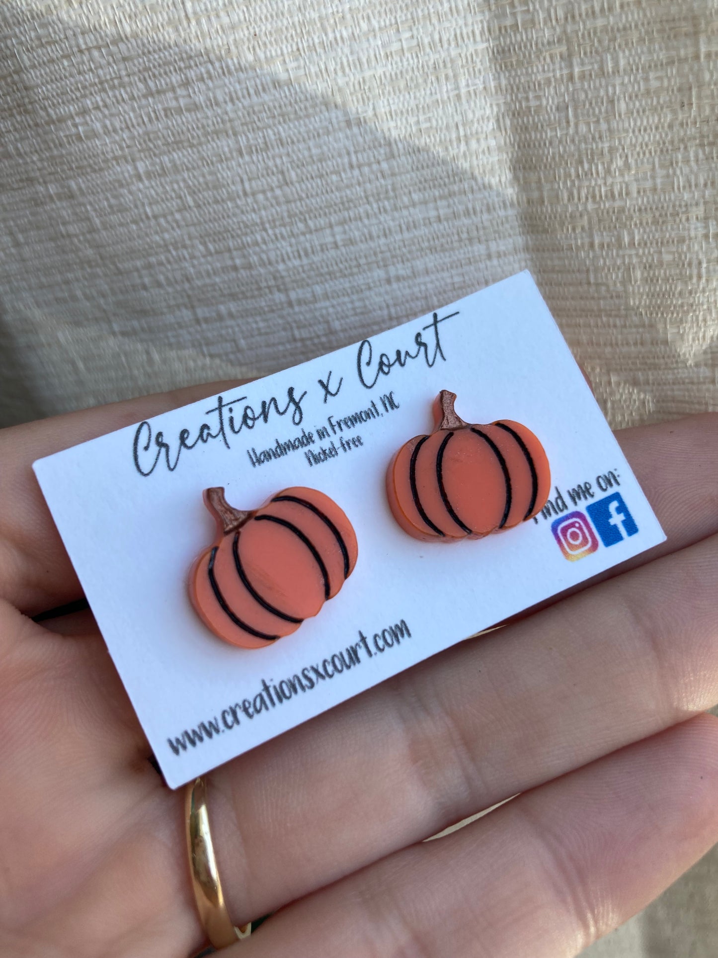 Pumpkin Studs