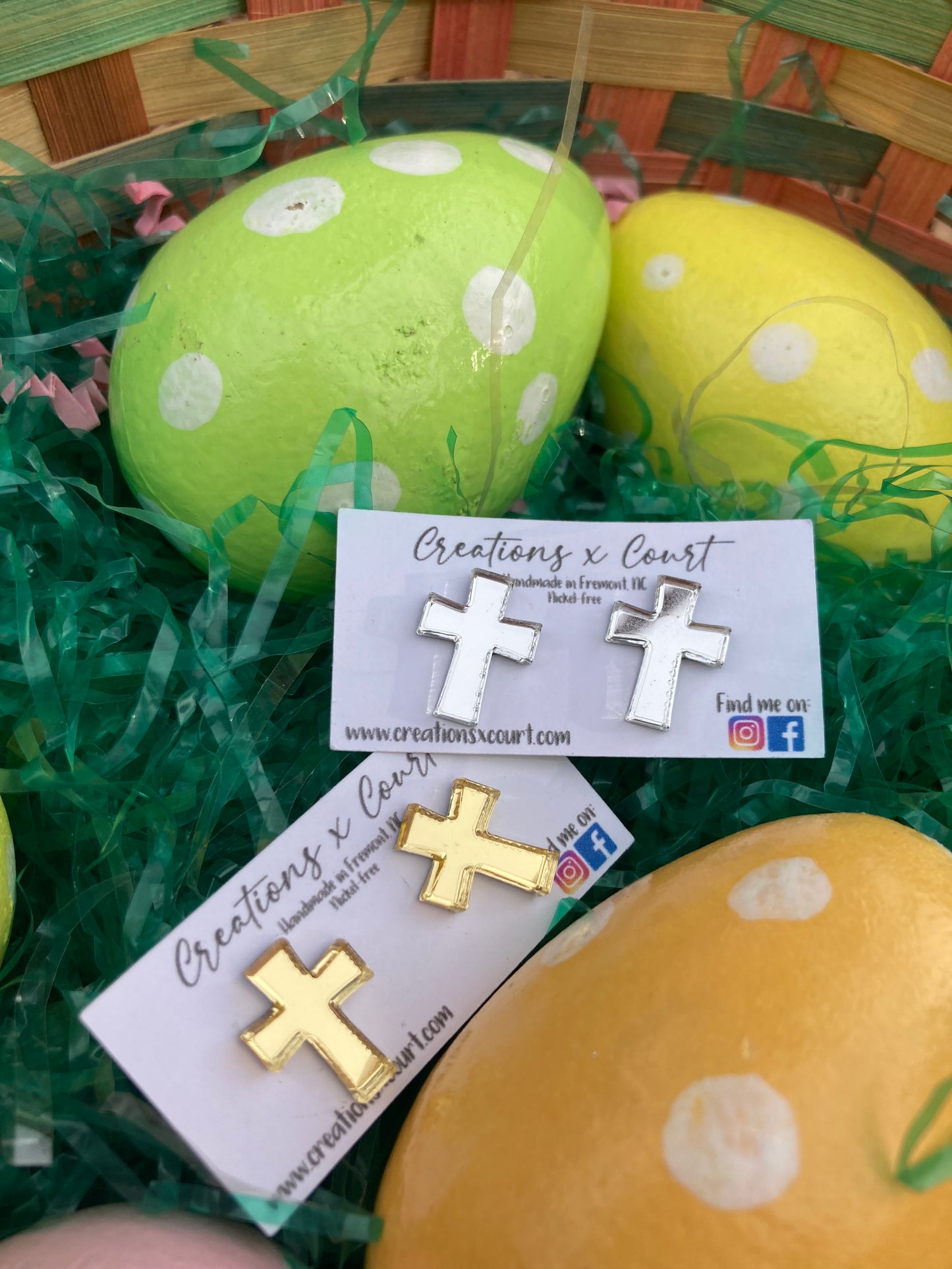 Cross studs