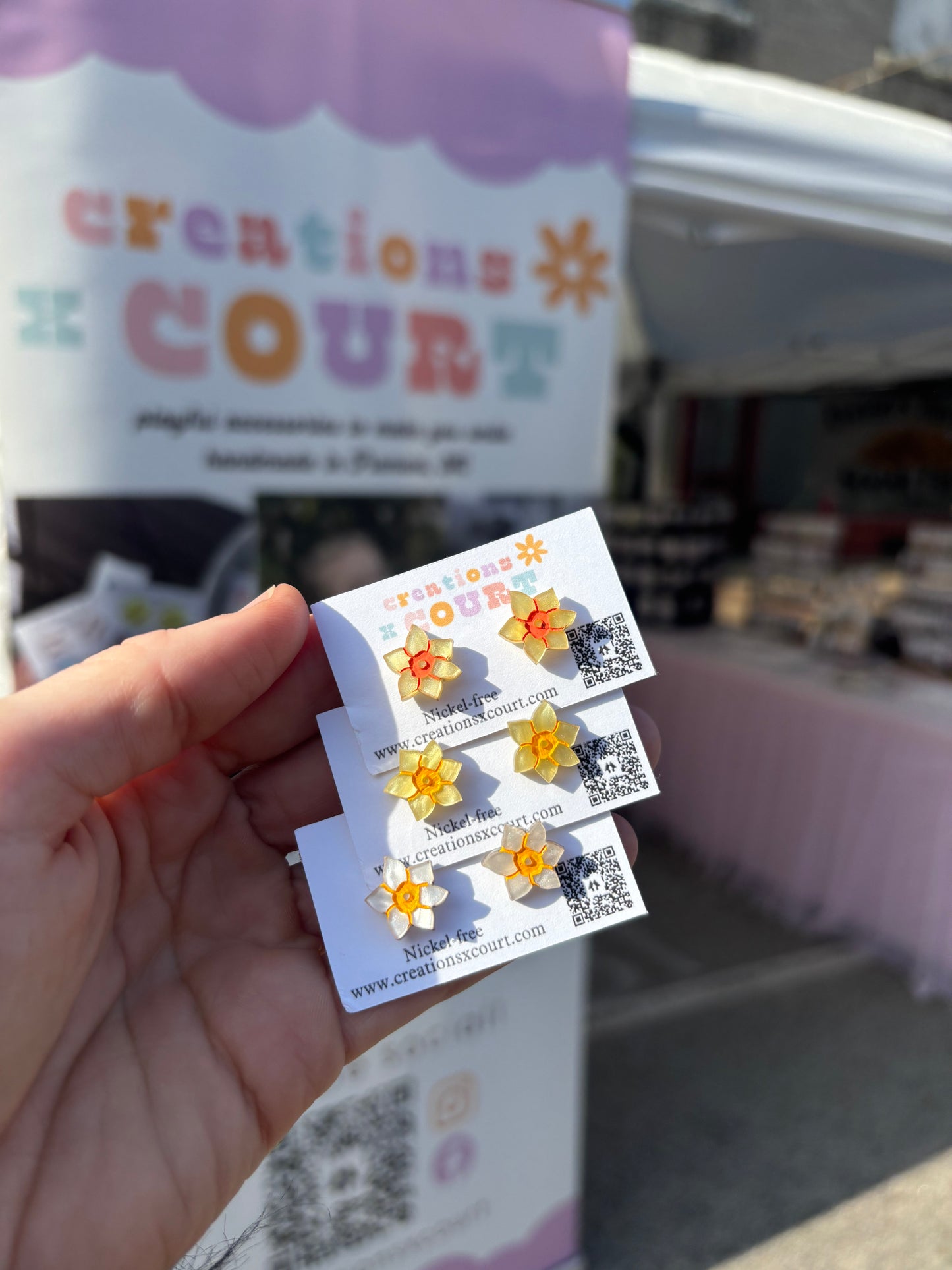 Daffodil Studs