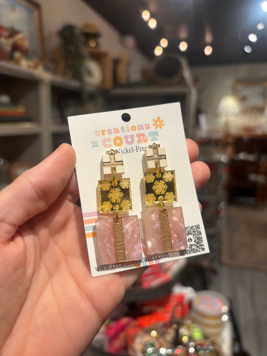 Present Dangles and Studs