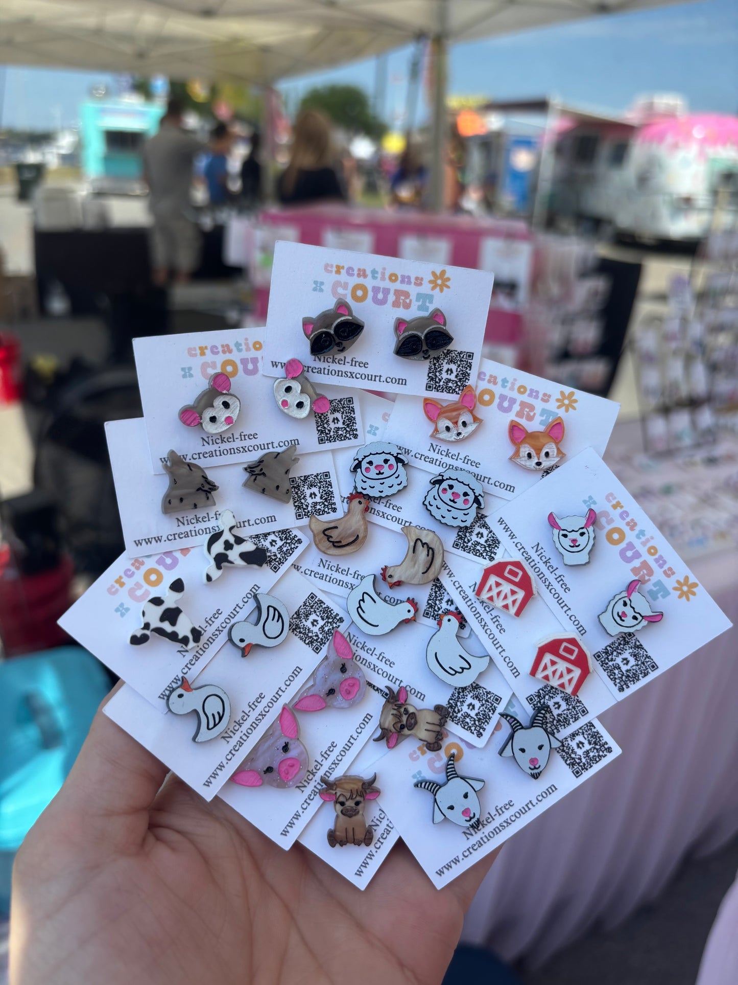 Llama Studs