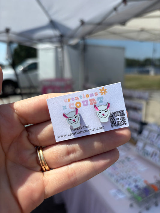 Llama Studs